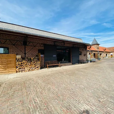 Ferme De Montecouvez Bed & Breakfast 3*