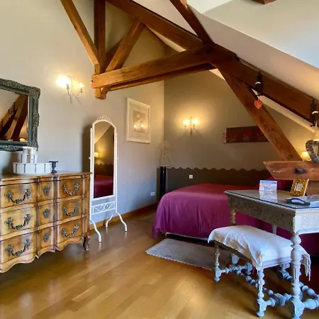 Ferme De Montecouvez Bed & Breakfast 3*