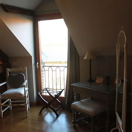 Ferme De Montecouvez Bed & Breakfast 3*