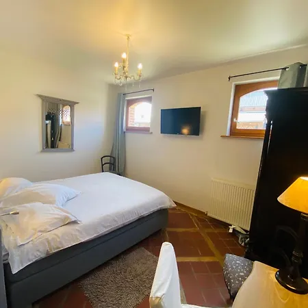 Bed & Breakfast Ferme De Montecouvez 3*