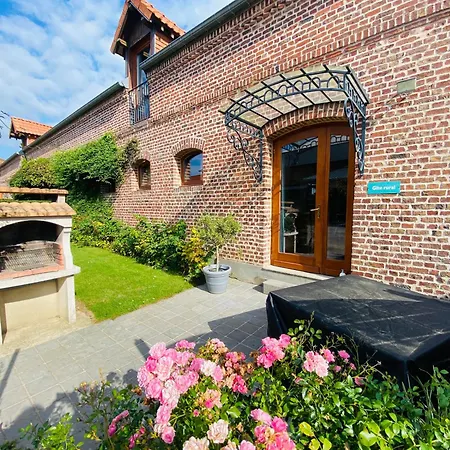 Ferme De Montecouvez Bed & Breakfast 3*