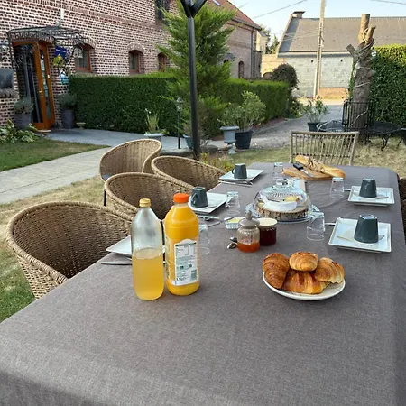 Bed & Breakfast Ferme De Montecouvez Crèvecoeur-sur-lʼEscaut